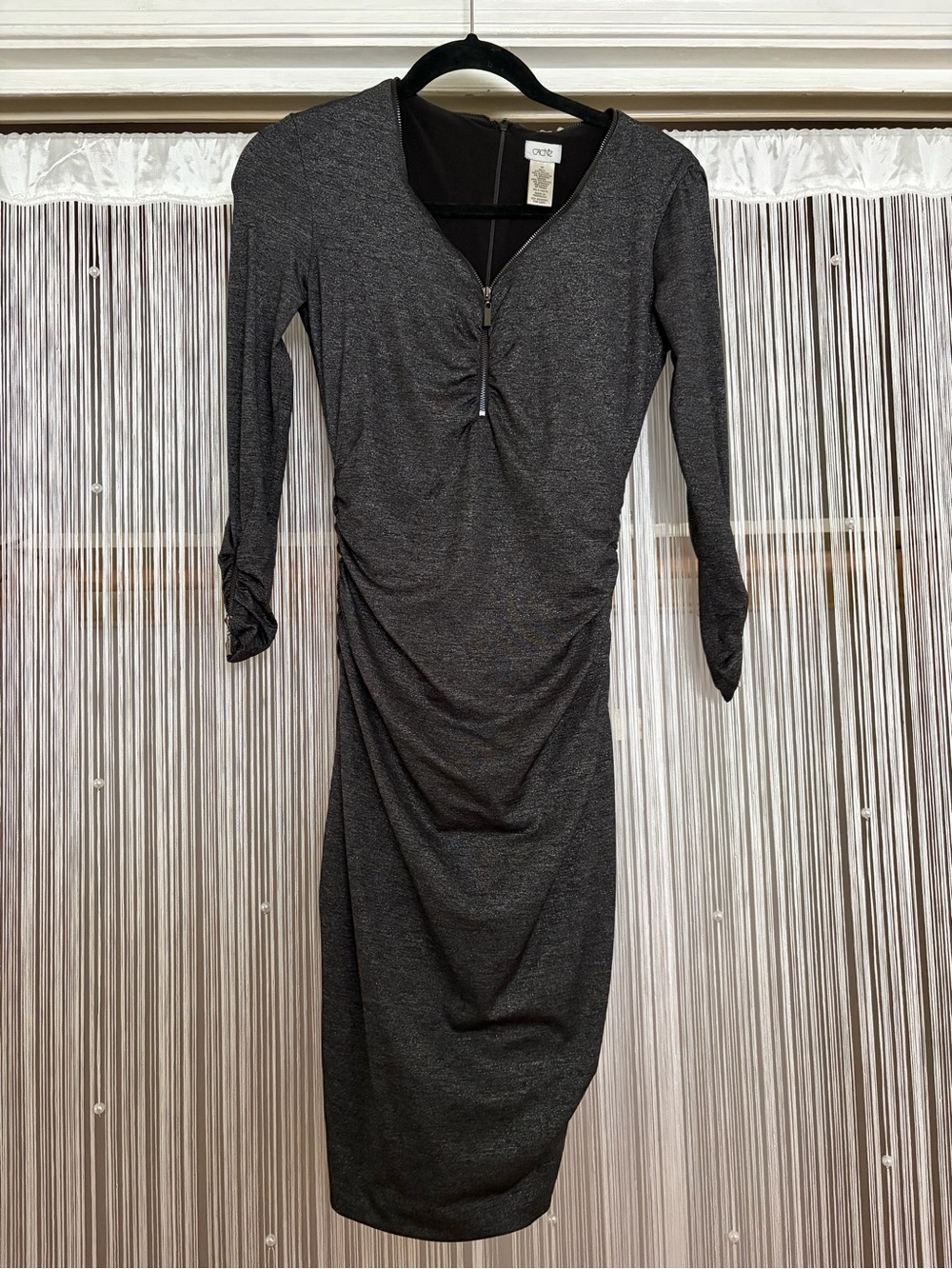 Cache Ruched Bodycon V-Neck Long Sleeve Charcoal Midi Dress with Zippers